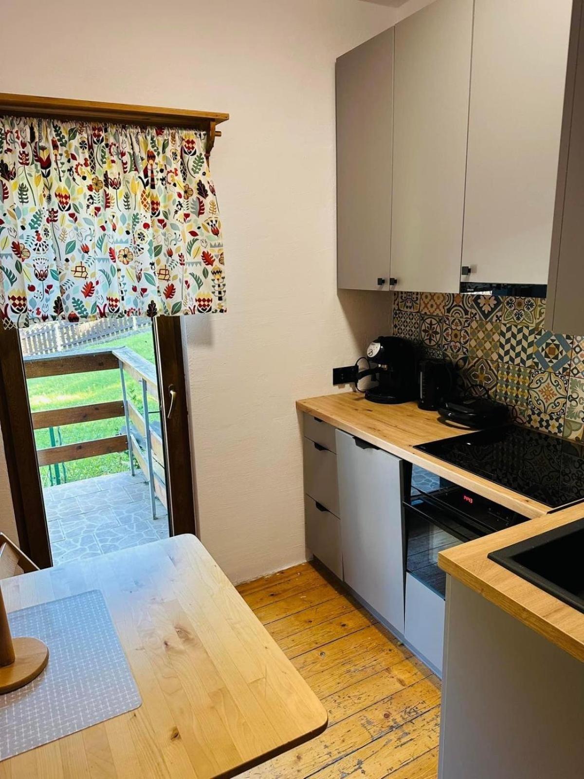 Jozka Chata Max 15 Os Sauna Jacuzzi Porabka Luaran gambar