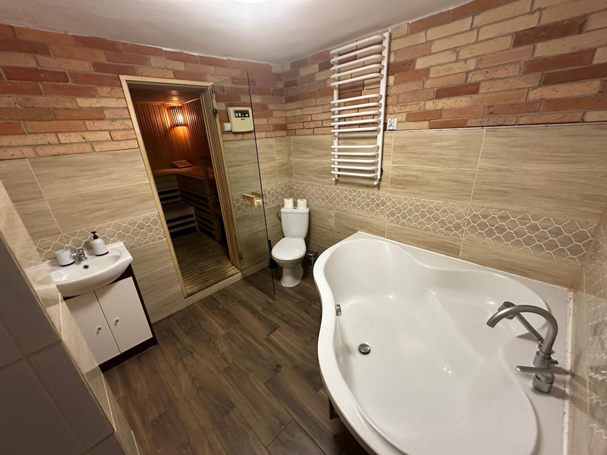 Jozka Chata Max 15 Os Sauna Jacuzzi Porabka Luaran gambar