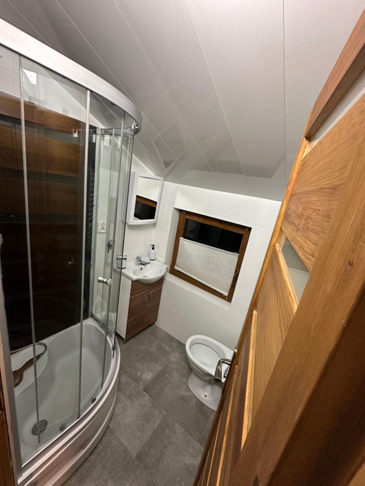 Jozka Chata Max 15 Os Sauna Jacuzzi Porabka Luaran gambar