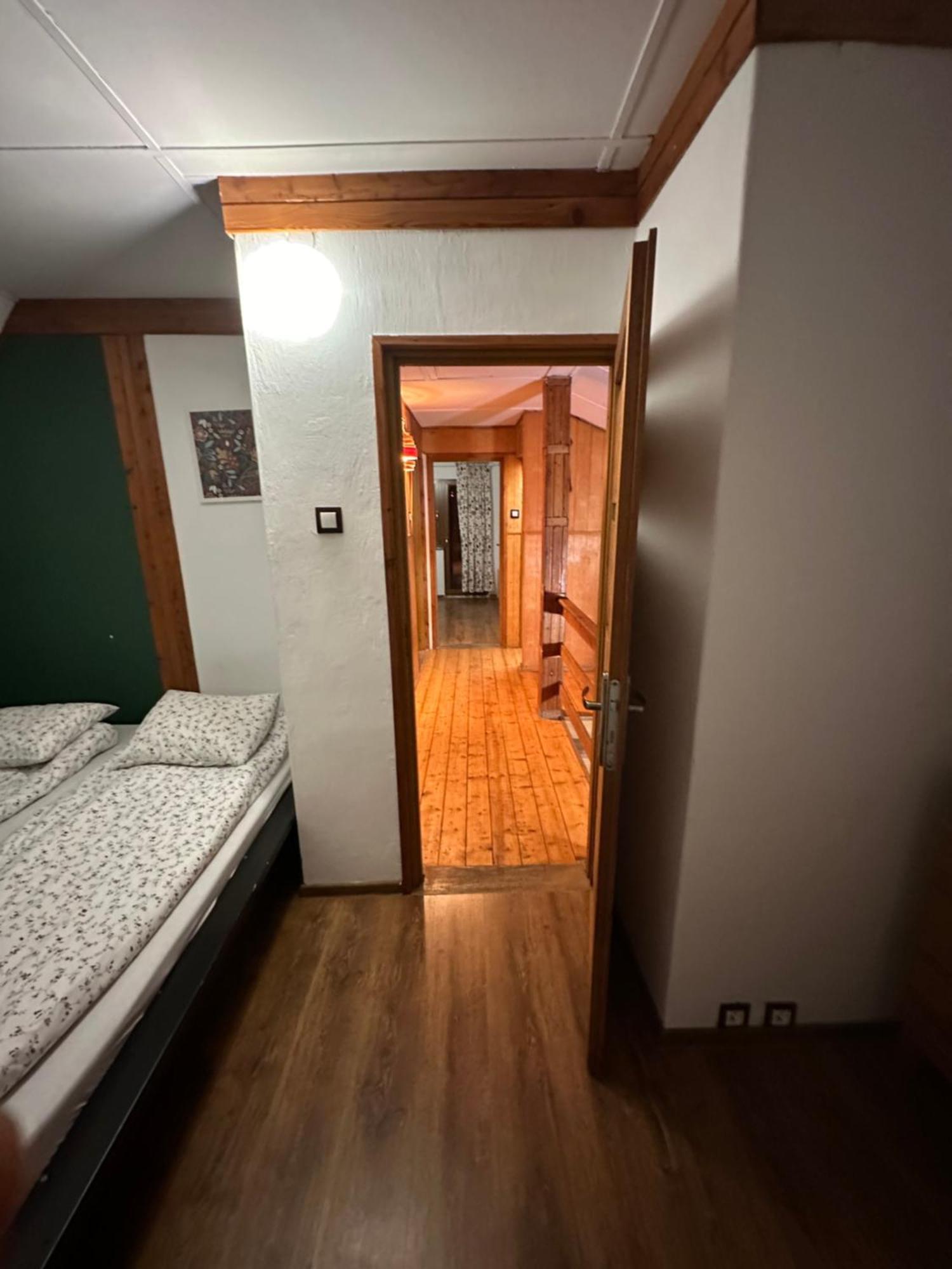 Jozka Chata Max 15 Os Sauna Jacuzzi Porabka Luaran gambar